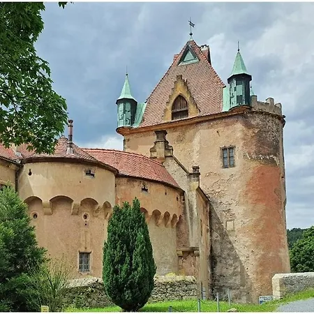 Ferienwohnung Nahe Schloss Kuckuckstein,Infrarotsauna, Hunde Liebstadt Buitenkant foto